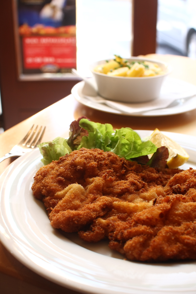 Viande de veau — veau 100 % français chez le boucher à Tavers